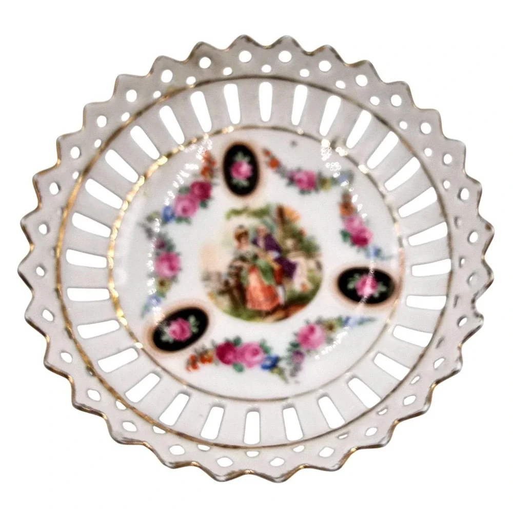 Vintage Bavaria‎ Reticulated Porcelain Dish Bowl Couple Pink Floral 3 7/8